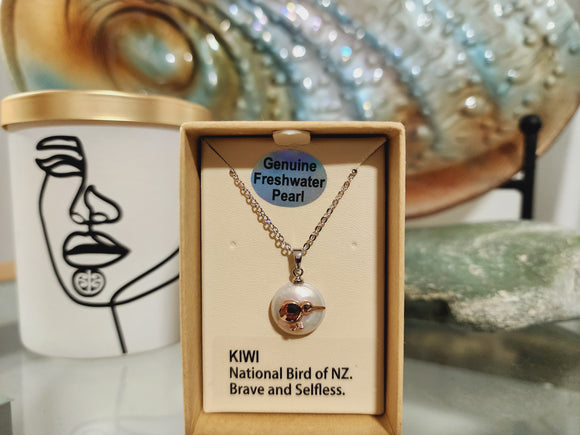 Freshwater Pearl with Kiwi Pendant #45