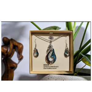 #48 Manaia Paua Pendant and Earring Set