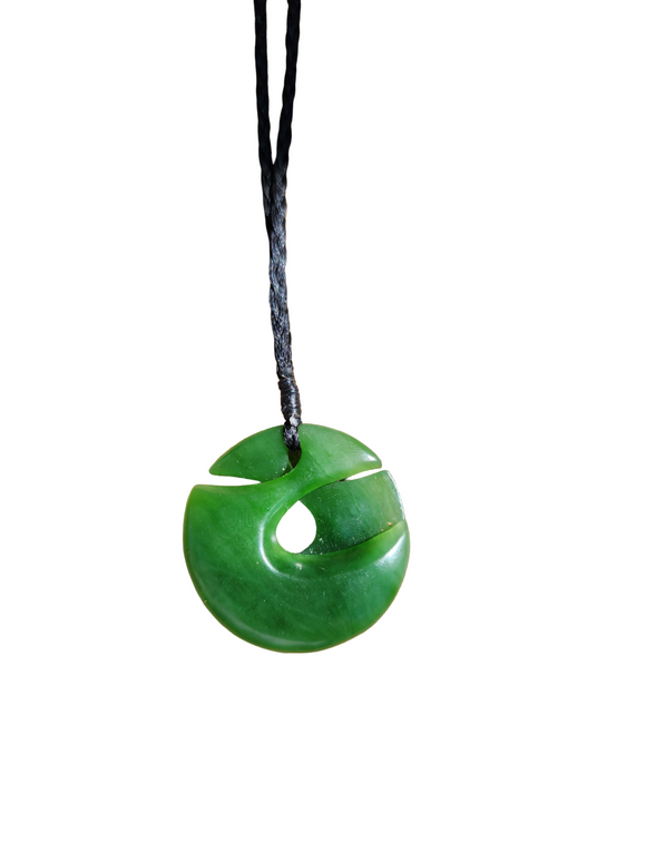 #101 Porowhita Pounamu (45mm)