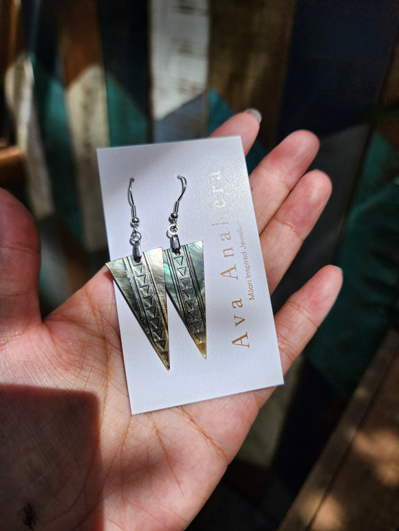 Mother of Pearl Earrings Triangle